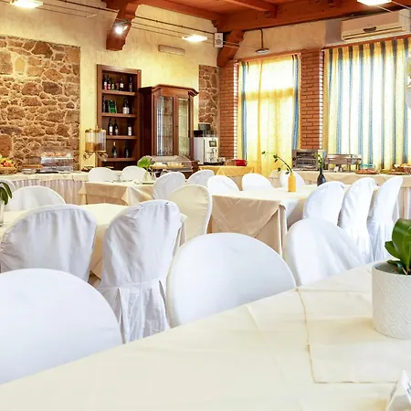 Hotel Fertilia Отель