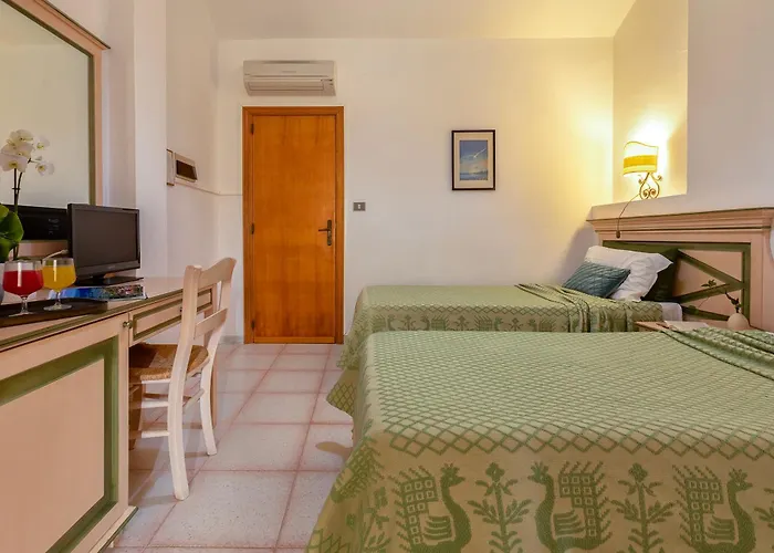 Отель Hotel Fertilia